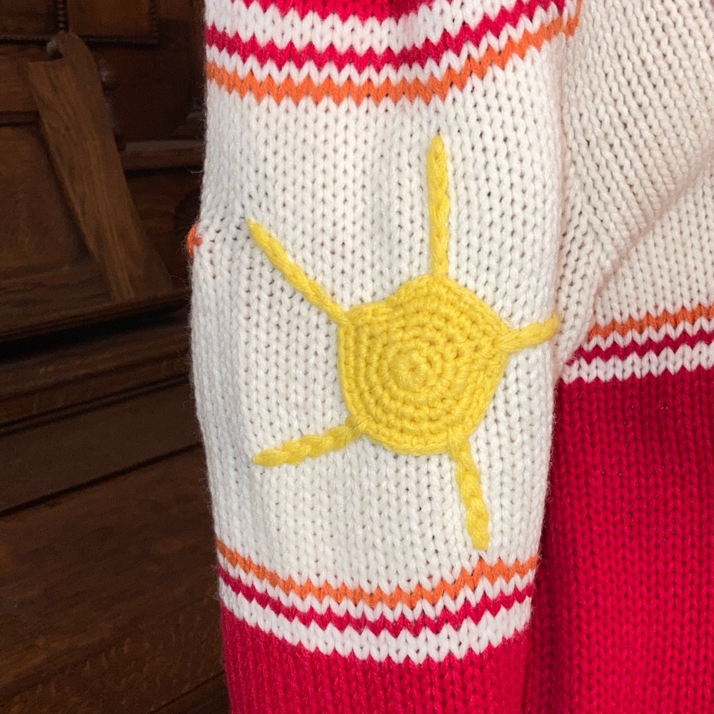 Vintage embroidered folk southwestern colorful sweater 100% acrylic large Korea - Picture 4 of 11